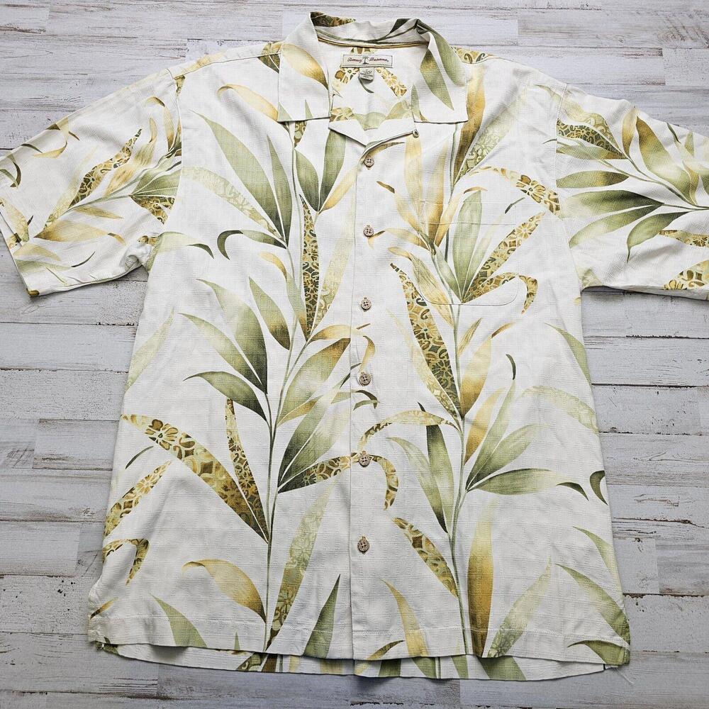 TOMMY BAHAMA Mens M Silk Hawaiian Short Sleeve Floral Camp Button Shirt